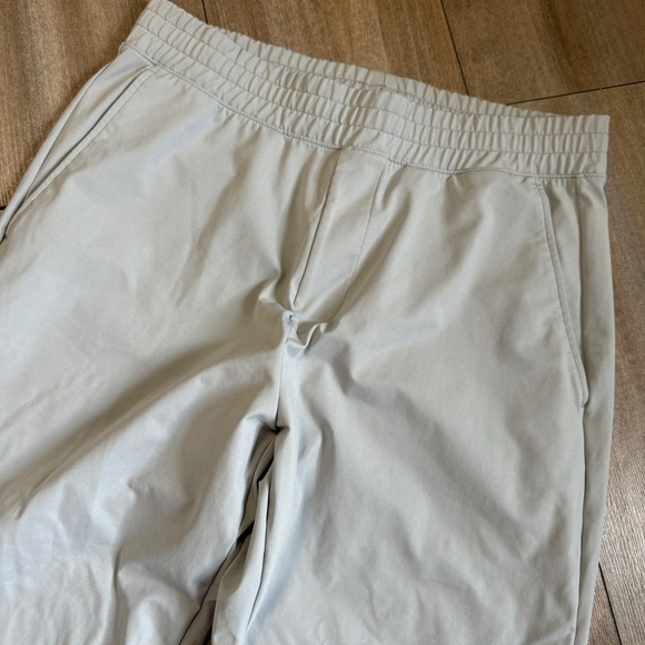 Uniqlo Ultra Stretch Active Jogger Pants Mens Medium Light Gray Slim Fit Yoga O6 - Picture 2 of 7
